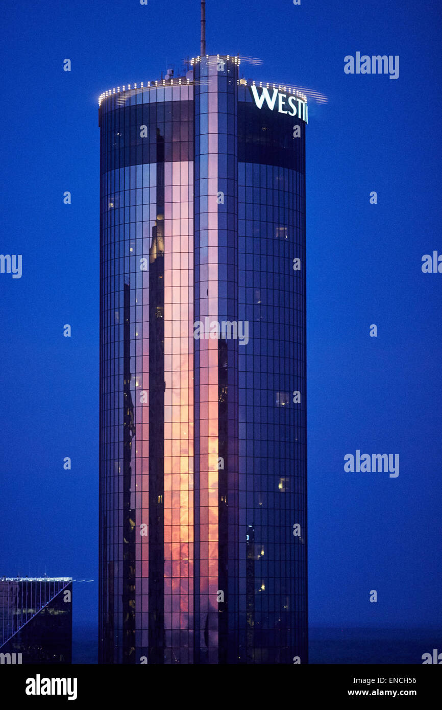 Downtown atlanta in usa the westin peachtree plaza hires stock